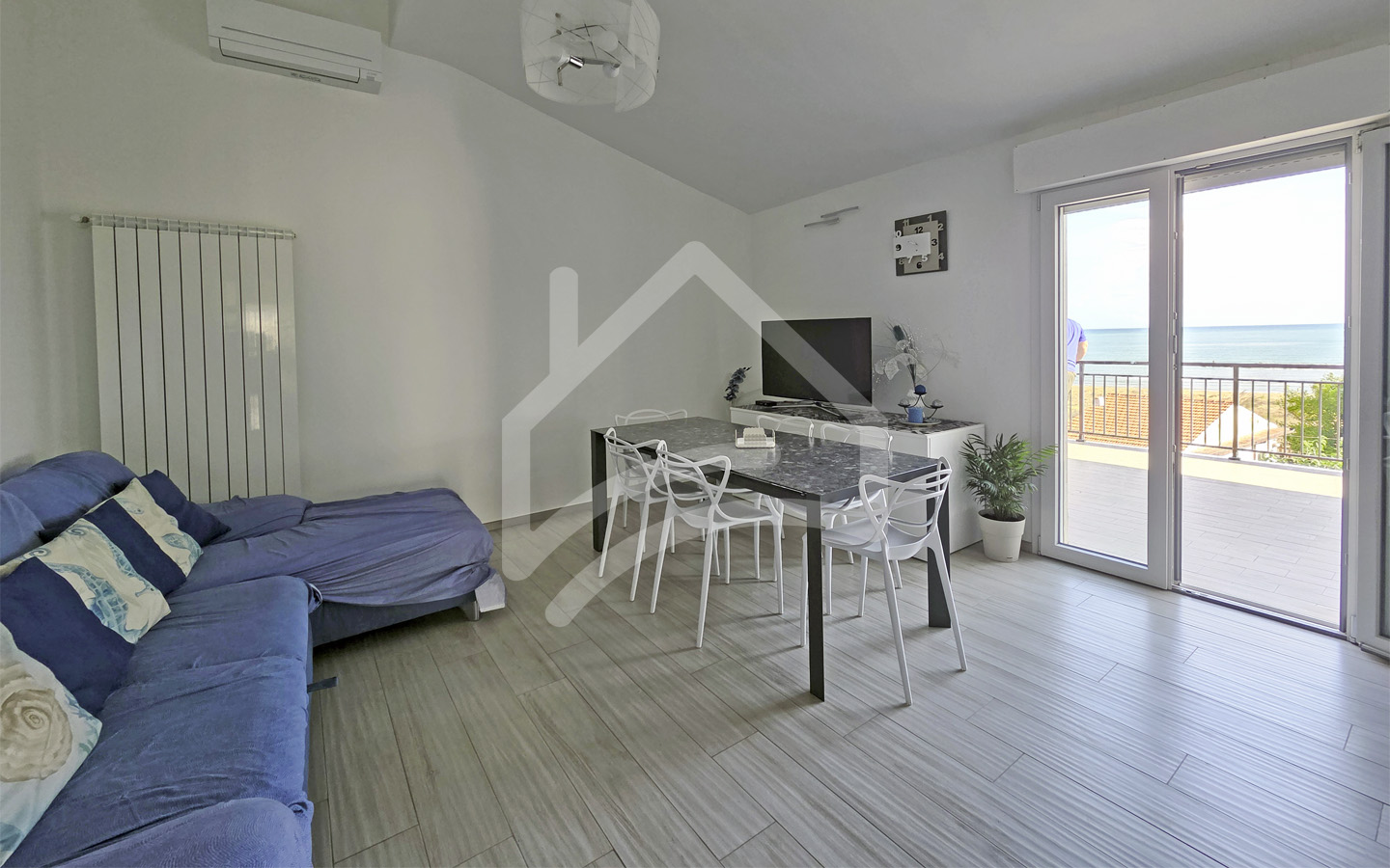 Appartamento Ristrutturato Rio Vivo Vista Mare